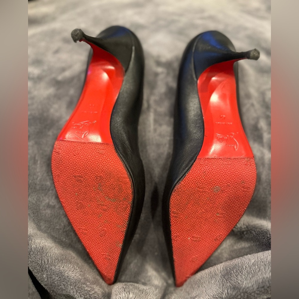 LOVED CHRISTIAN LOUBTAIN HEELS - Picture 5 of 12